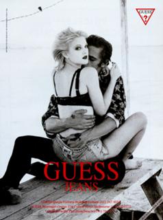 Drew Barrymore feet photo thumbnail