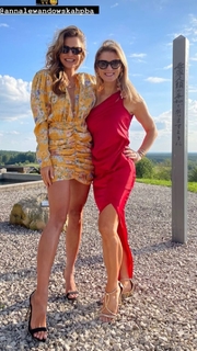 Anna Lewandowska feet photo thumbnail