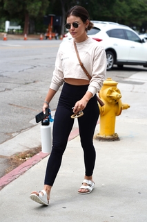 Lucy Hale feet photo thumbnail
