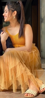 Jannat Zubair Rahmani feet photo thumbnail