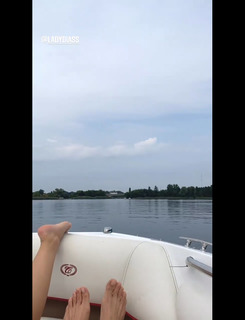 Karolina Kowalkiewicz feet photo thumbnail