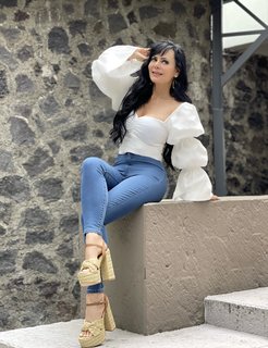 Maribel Guardia feet photo thumbnail
