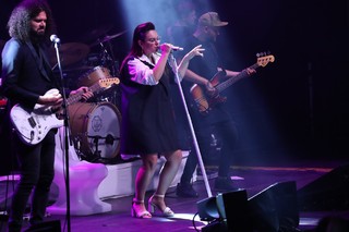 Ewa Farna feet photo thumbnail