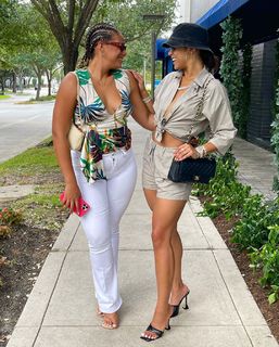 Jilly Anais feet photo thumbnail