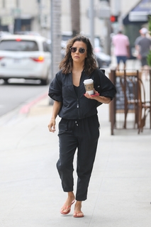 Eva Longoria feet photo thumbnail
