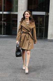 Emmy Rossum feet photo thumbnail