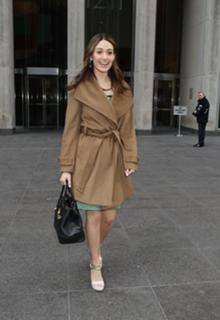 Emmy Rossum feet photo thumbnail