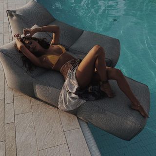 Belén Rodríguez feet photo thumbnail