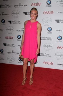 Cat Deeley feet photo thumbnail