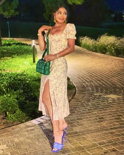 Haifa Wehbe feet photo thumbnail