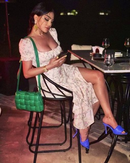 Haifa Wehbe feet photo thumbnail