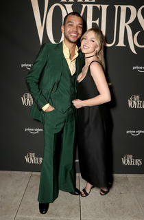Sydney Sweeney feet photo thumbnail