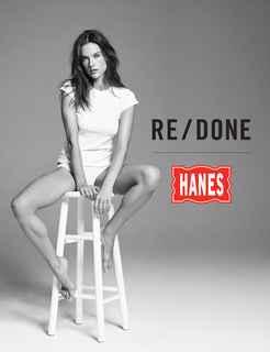 Alessandra Ambrosio feet photo thumbnail