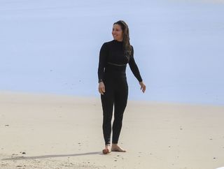 Elsa Pataky feet photo thumbnail
