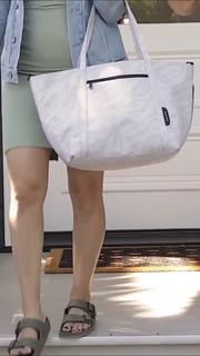 Brie Garcia feet photo thumbnail