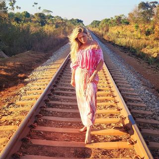 Lívia Andrade feet photo thumbnail