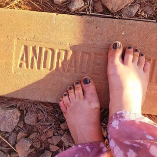 Lívia Andrade feet photo thumbnail