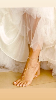 Camila Queiroz feet photo thumbnail
