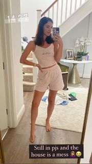 Lucy Mecklenburgh feet photo thumbnail
