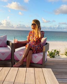 Reese Witherspoon feet photo thumbnail