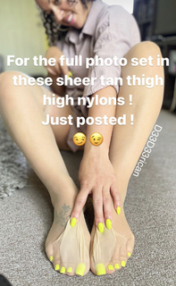 Deedee Rican feet photo thumbnail