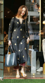 Tamannaah Bhatia feet photo thumbnail