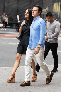 Mila Kunis feet photo thumbnail