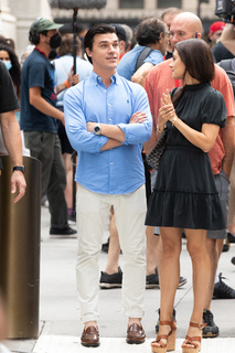 Mila Kunis feet photo thumbnail