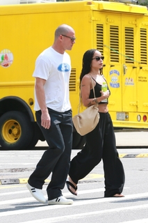 Zoë Kravitz feet photo thumbnail
