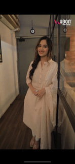 Jannat Zubair Rahmani feet photo thumbnail
