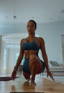 Draya Michele feet photo thumbnail