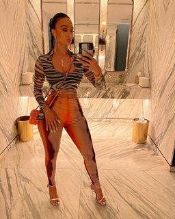 Draya Michele feet photo thumbnail