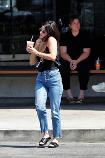 Lucy Hale feet photo thumbnail