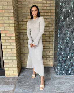 Rochelle Humes feet photo thumbnail