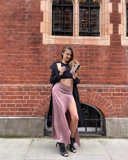 Xenia Tchoumitcheva feet photo thumbnail