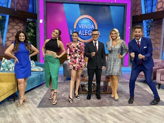 Laura González feet photo thumbnail