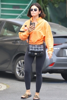 Lucy Hale feet photo thumbnail