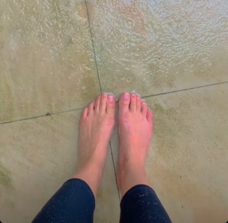 Parineeti Chopra feet photo thumbnail