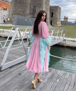 Dorra Zarrouk feet photo thumbnail