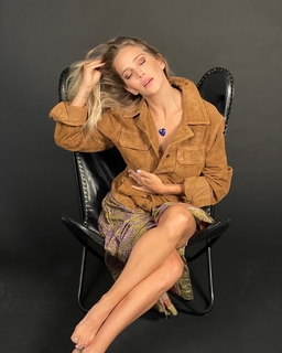 Luisana Lopilato feet photo thumbnail
