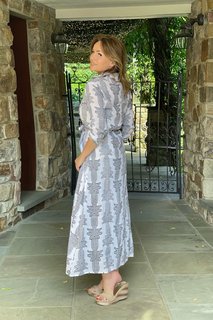 Lisa Robertson feet photo thumbnail