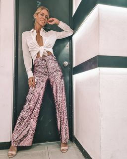 Nicole Neumann feet photo thumbnail