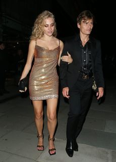Pixie Lott feet photo thumbnail