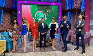 Laura González feet photo thumbnail