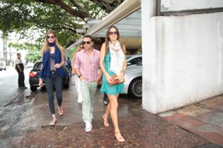 Alessandra Ambrosio feet photo thumbnail