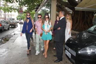 Alessandra Ambrosio feet photo thumbnail