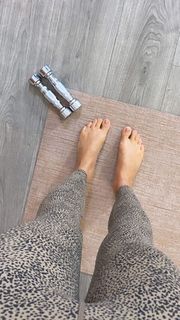 Lucy Mecklenburgh feet photo thumbnail