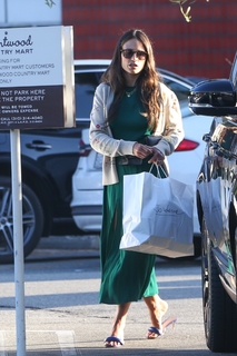Jordana Brewster feet photo thumbnail