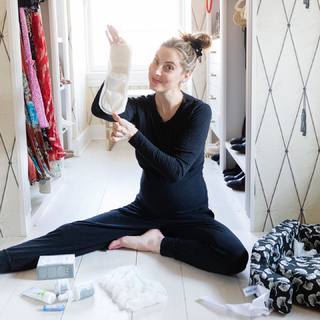 Eva Amurri feet photo thumbnail