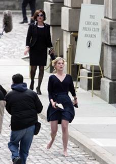 Rosamund Pike feet photo thumbnail